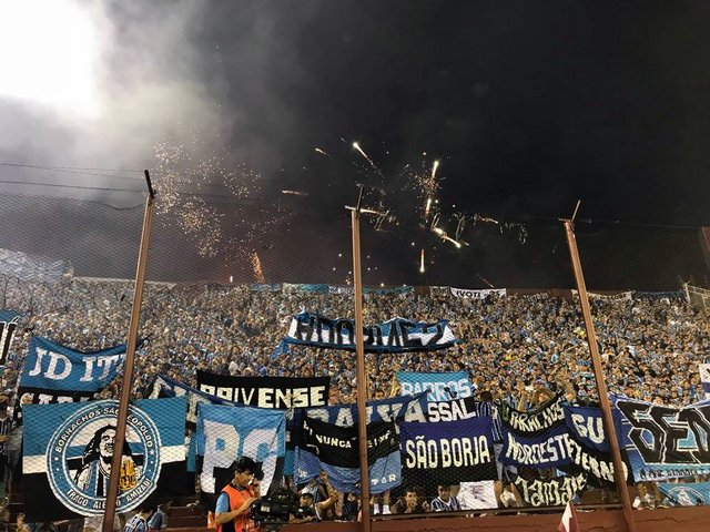 Lanus Gremio 52