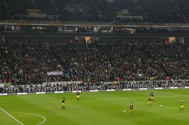 eintracht fans protest