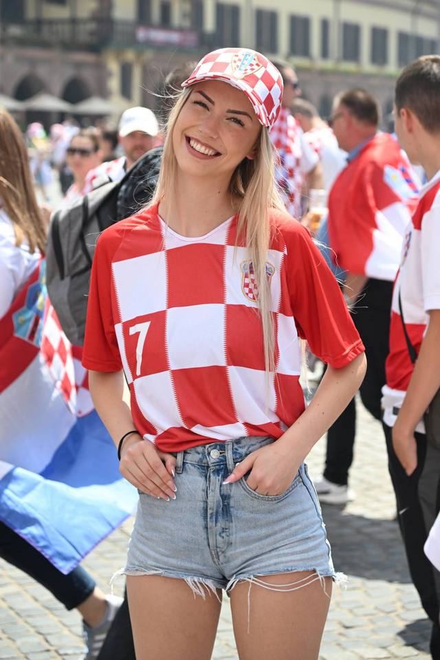 euro2024 sexy girls 1